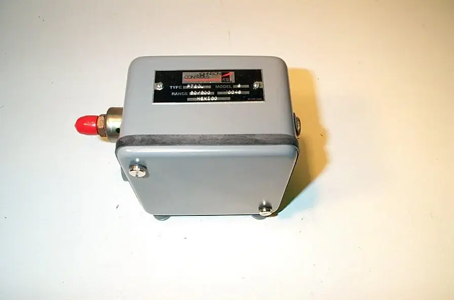 Johnson Controls P72CL-6 - 50/450# OPEN/HI AUTO RESET Special Discount