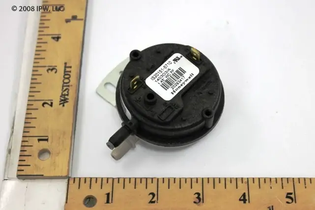 Instant Buy York S1-026-32264-001 SPST Pressure Switch 1.45WC Single Item Replacement 20055409