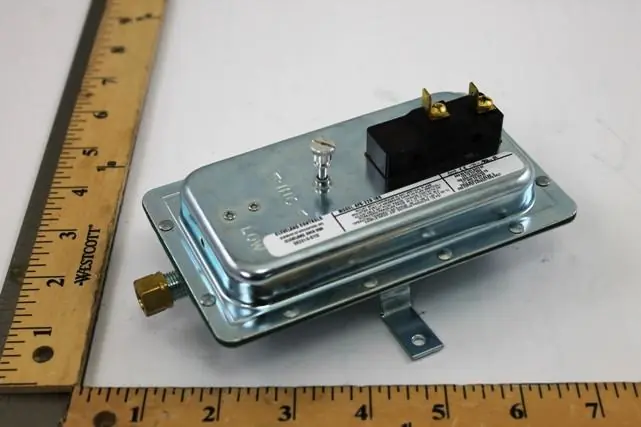 AAON P62520 Adjustable Differential Pressure Switch 0.17 Inches WC Replacement P62520 Express Delivery