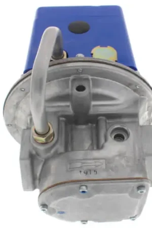 While Supplies Last MAXITROL 220D-1 1/2 Pilot Loaded Regulator 6,500,000 BTU