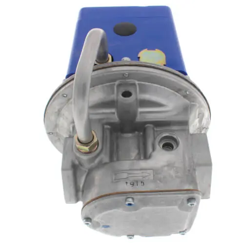 While Supplies Last MAXITROL 220D-1 1/2 Pilot Loaded Regulator 6,500,000 BTU