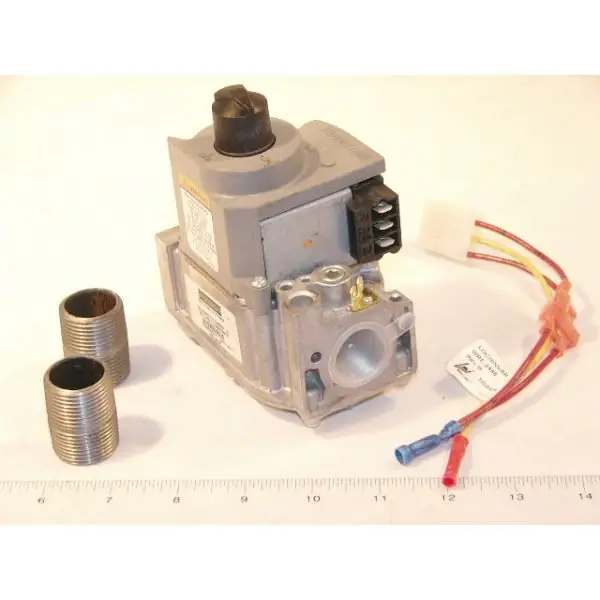 Final Sale Lochinvar & A.O. Smith 100172016 - 24V 3.5" Wc Nat 3/4" Gas Valve