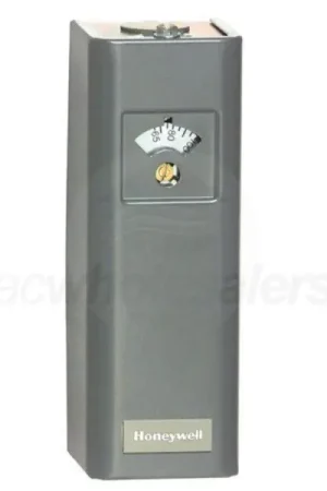 AO Smith L4006A1967 Aquastat, breaks on rise, 100-240F range, 240F factory stop, 5-30F adjustable differential Top Rated