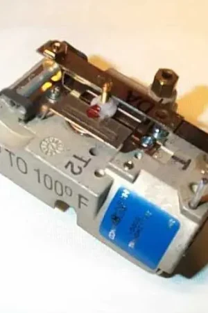 Johnson Controls T-5002-201 Pneumatic Room Temperature Transmitter Crafted